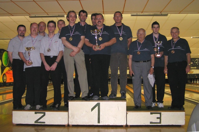 Champ-Clubs-R1-2006-2007-Podium-S.jpg (121658 octets)